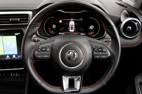 MG ZS EXCLUSIVE T-GDI 14