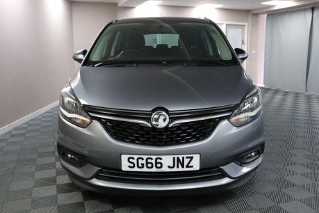 Vauxhall Zafira SRI 2