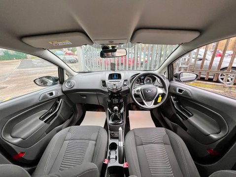 Ford Fiesta ZETEC 26