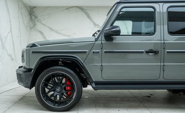 Mercedes-Benz G Class AMG G 63 CARBON EDITION 45
