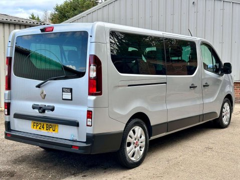 Renault Trafic 2.0 dCi LL30 Advance EDC L2 H1 Euro 6 (s/s) 5dr (9 Seat) 5