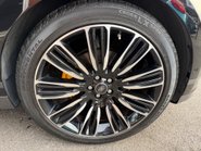 Land Rover Range Rover Velar R-DYNAMIC HSE 300D 21
