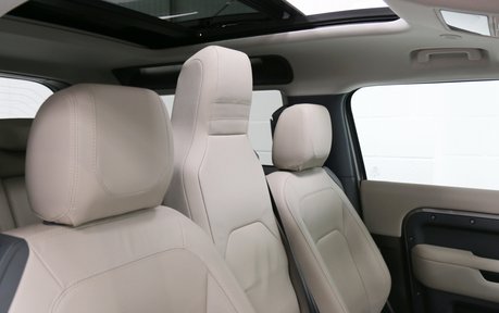 Land Rover Defender XS Edition MHEV P400 - 6 Seats, 11.4 Screen and Superb Specification 10