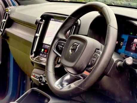 Volvo XC40 B4 PLUS 21