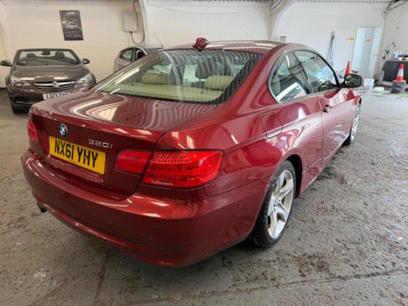 BMW 3 Series 2.0 320i SE Euro 5 (s/s) 2dr 8