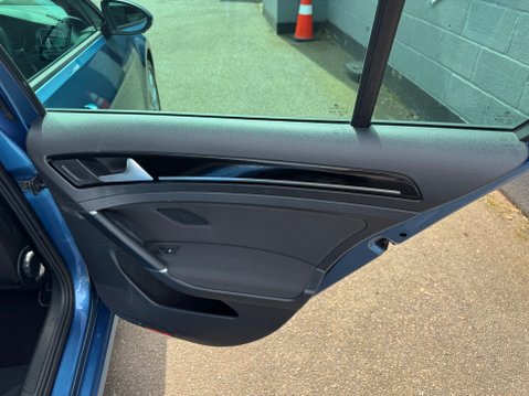 Volkswagen Golf GT TSI ACT BLUEMOTION TECHNOLOGY 22