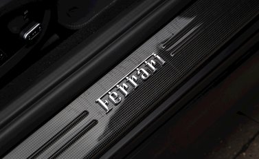 Ferrari GTC4 Lusso T 21