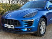 Porsche Macan 2.0 Macan Semi-Auto 4WD 5dr 18
