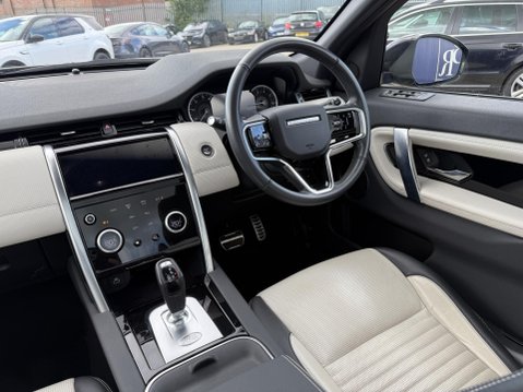 Land Rover Discovery Sport 1.5 P300e 12.2kWh Urban Edition SUV 5dr Petrol Plug-in Hybrid Auto 4WD Euro 32