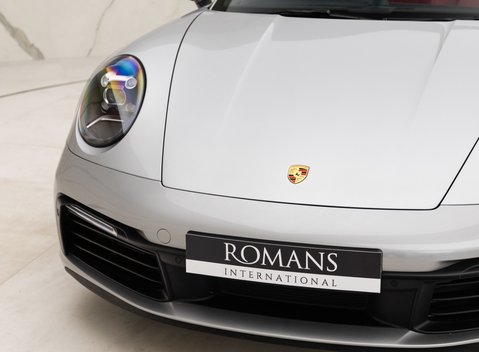 Porsche 911 Carrera 4S Cabriolet (992) 24