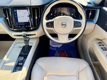 Volvo XC60 2.0 D4 Momentum Auto AWD Euro 6 (s/s) 5dr