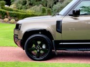 Land Rover Defender HARD TOP X-DYNAMIC HSE 23