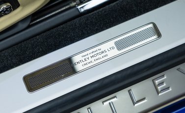 Bentley Continental GT W12 24