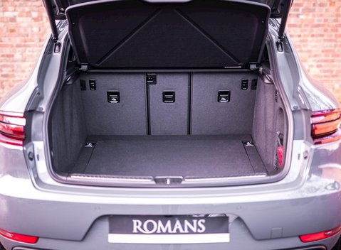 Porsche Macan GTS 14