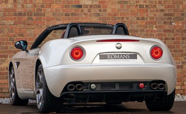 Alfa Romeo 8C Spider 3