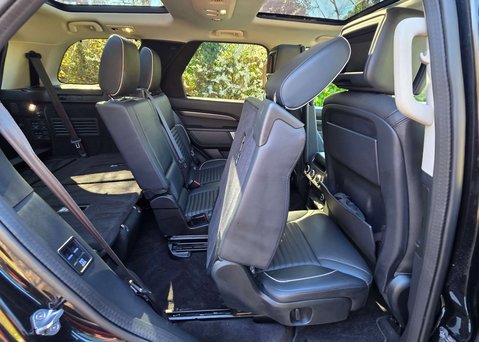 Land Rover Discovery 3.0 Discovery Luxury HSE SD6 Auto 4WD 5dr 23