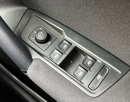 Volkswagen Tiguan 1.5 Tiguan Life TSi 5dr 61