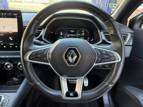 Renault Captur 1.6 E-TECH 9.8kWh E-Tech engineered SUV 5dr Petrol Plug-in Hybrid Auto Euro 28