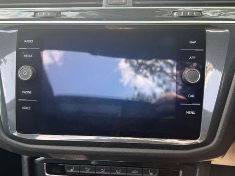 Volkswagen Tiguan 2.0 Tiguan R-Line TDI Semi-Auto 5dr 48