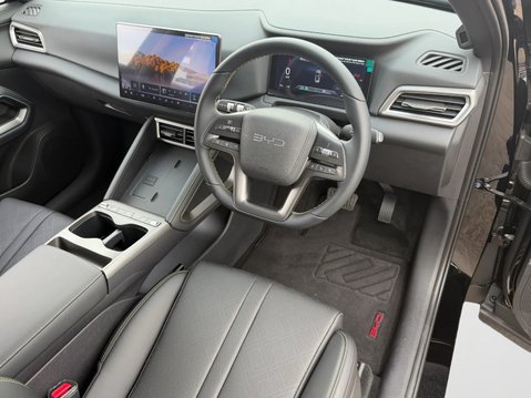 BYD Atto 2 2 5dr 130kw Boost 51kwh Auto 17