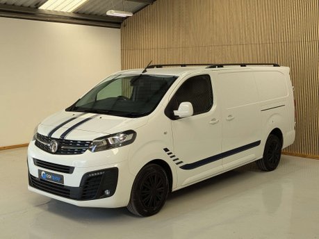 Vauxhall Vivaro 1.5 Vivaro 2900 Sportive S/S 10