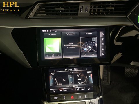Audi E-Tron 50 Technik SUV 5dr Electric Auto quattro 71.2kWh (313 ps) Full Leather - Al 17