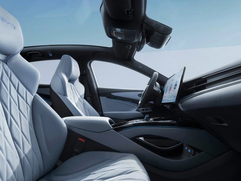 BYD SEAL DESIGN 82.5kWh 1.9% APR 7