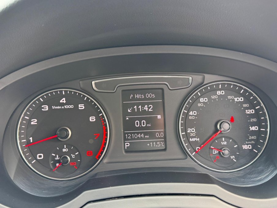 2018 Audi Q3 — image 36