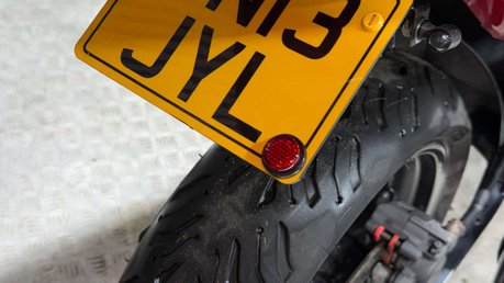 Suzuki Inazuma 250 Naked Petrol Manual (25 ps) 24