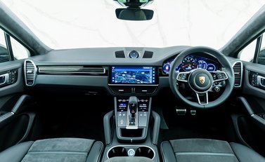 Porsche Cayenne GTS Coupe 19