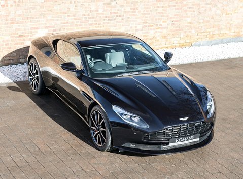 Aston Martin DB11 Launch Edition 8