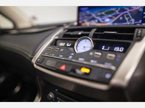 Lexus NX 2.5 300h GPF Premium SUV 5dr Petrol Hybrid E-CVT 4WD Euro 6 (s/s) (197 ps) 71