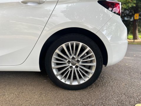Vauxhall Astra ELITE NAV 34