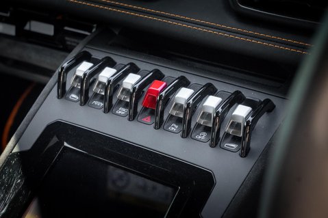 Lamborghini Huracan 5.2 V10 Sterrato LDF 4WD Euro 6 (s/s) 2dr 33