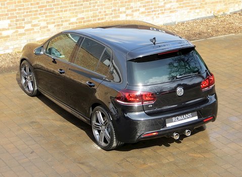 Volkswagen Golf R 8