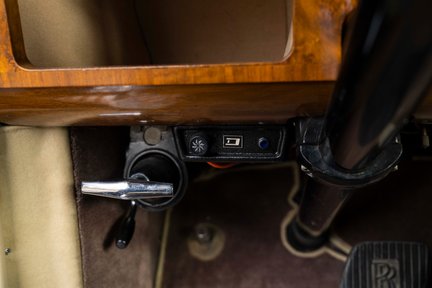 Rolls-Royce Silver Cloud II 24