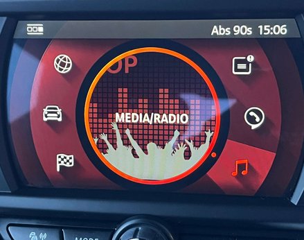 Mini Hatch 1.5 Cooper Sport Auto 3dr 30