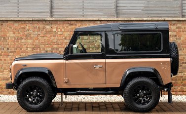 Land Rover Defender 90 Autobiography Edition 2