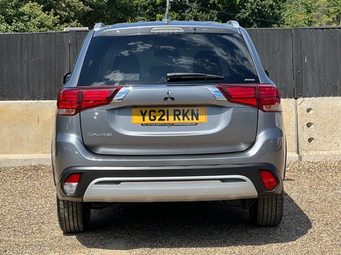Mitsubishi Outlander DESIGN 8
