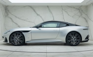 Aston Martin DBS Superleggera 5