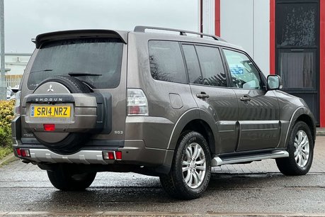 Mitsubishi Shogun 3.2 DI-DC SG3 SUV 5dr Diesel Auto 4WD Euro 5 LWB (197 ps) 7