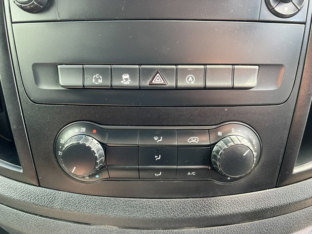 Mercedes-Benz Vito AUTO (SOLD) LWB L2H1 Sportive Air Con Alloys Nav Tow Bar 31