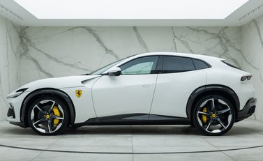 Ferrari Purosangue 4