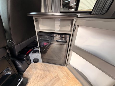 Volkswagen Transporter T28 TDI P/V STARTLINE 18