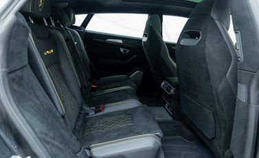 Lamborghini Urus Performante 16