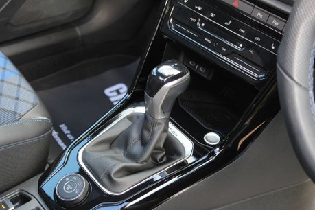 Volkswagen T-Roc 2.0 T-Roc R Black Edition TSI 4Motion S-A 4WD 5dr 6