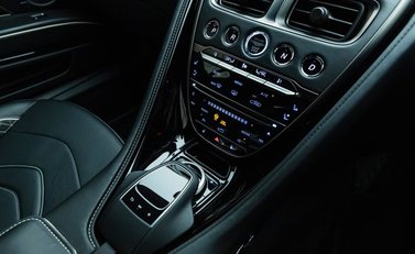 Aston Martin DBS Superleggera 23