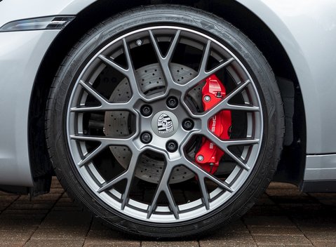 Porsche 911 Carrera 4S (992) 10