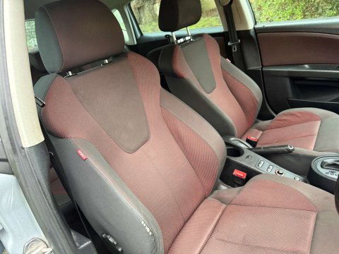 SEAT Leon 2.0 Leon Stylance Auto 5dr 12