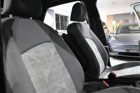 Volkswagen ID.3 Pro Performance 58kWh Life Auto 5dr 63